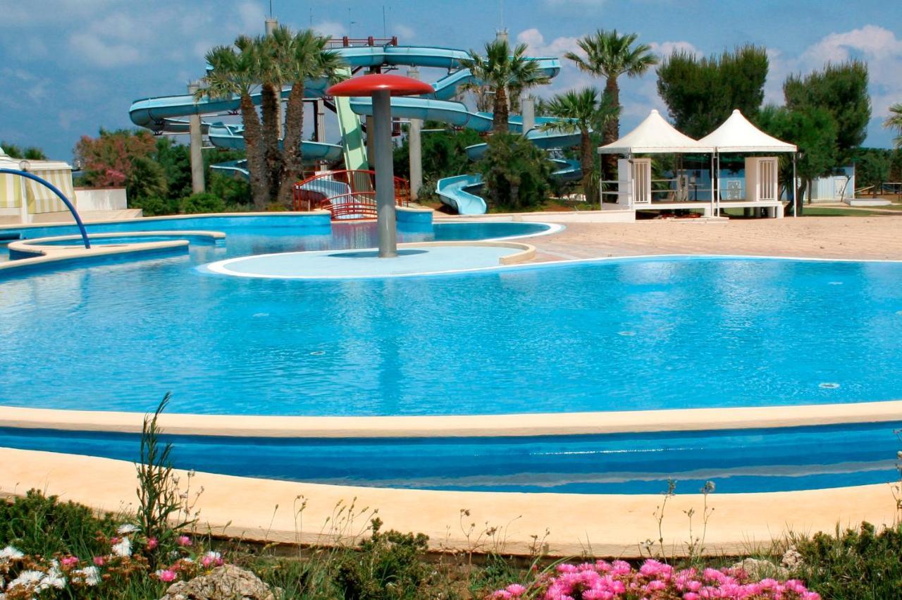 Happy Camp Mobile Homes In Camping Villaggio Lamaforca Carovigno Eksteriør bilde
